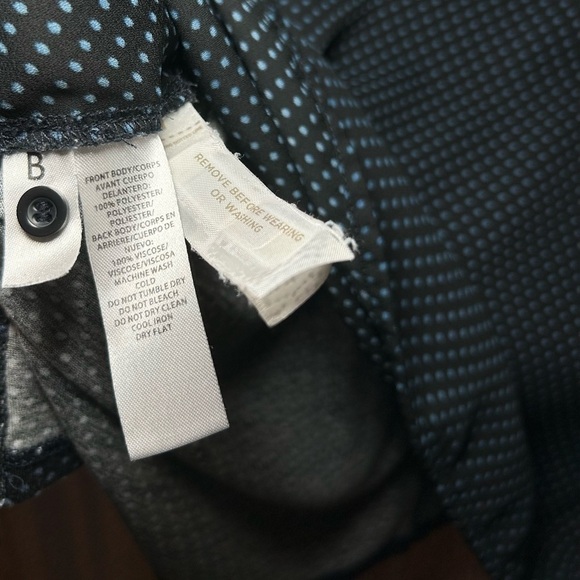 Ann Taylor LOFT Dolman Everyday Boxy Blouse- Black/Blue Dots/ Size Medium - Picture 4 of 4